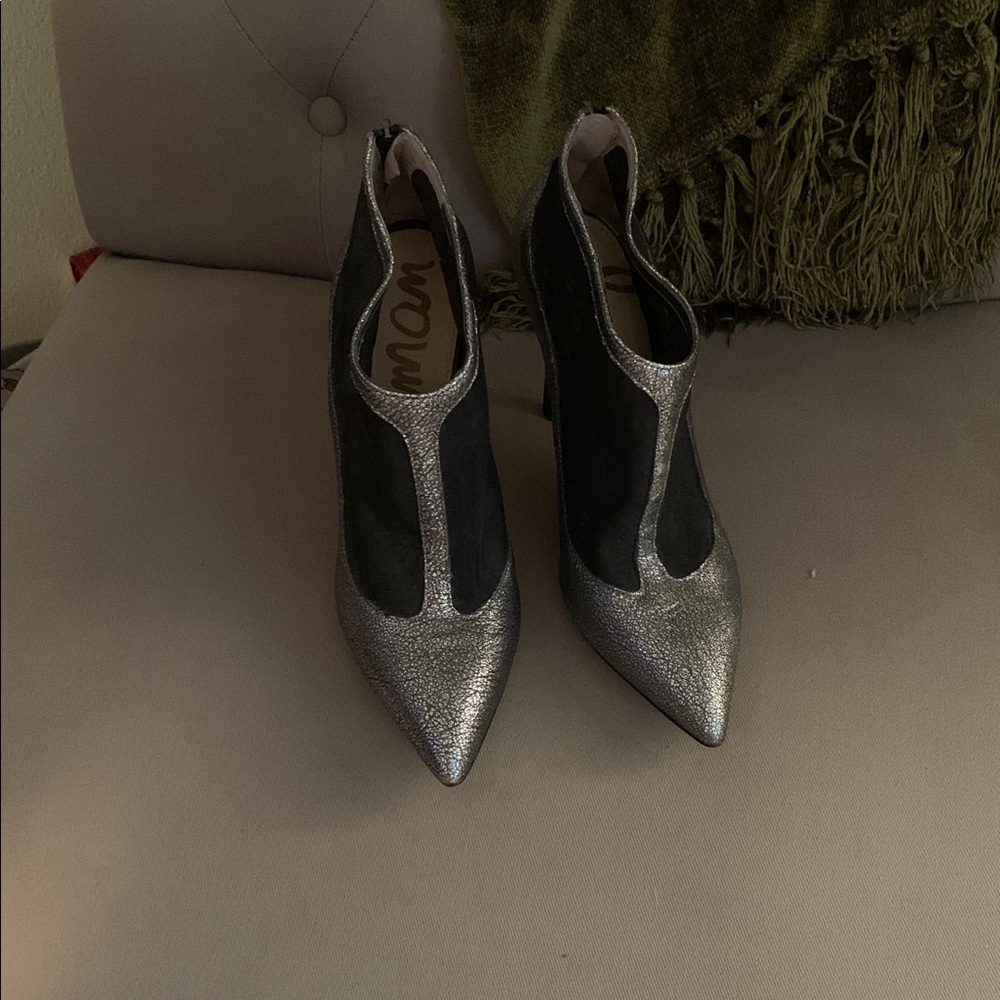 Sam Edelman Black and Silver Argenta Bootie. Sz 8.5